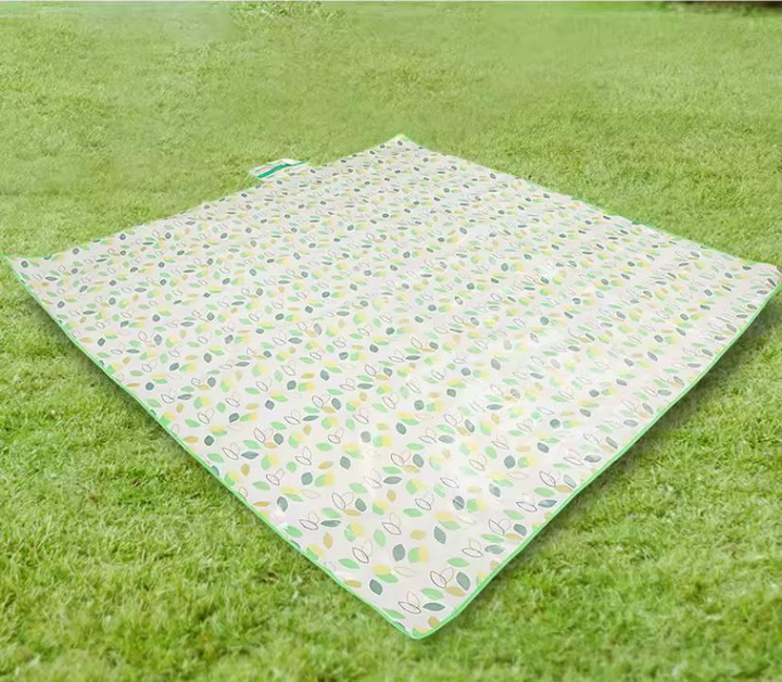 Килимок для пікніка водонепроникний складаний Picnic 200*200 см Листя Білий (2956) - зображення 5