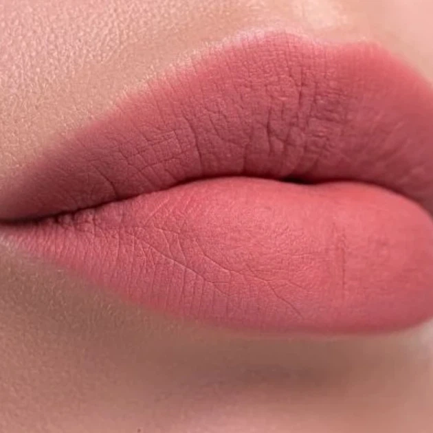 ZOLA Оксамитова матова помада Velour Lip Souffle 01 ROSE DREAM - изображение 3