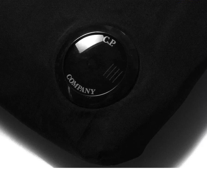 Сумка C.P. Company Nylon B Shoulder Pack в черном цвете. - Фото 4 Сумка C.P. Company Nylon B Shoulder Pack в черном цвете. - изображение 4