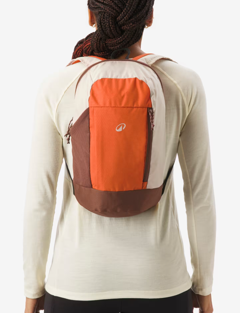 Туристичний Рюкзак QUECHUA Arpenaz 10л 40 х 22 х 15 см Коричневий - Фото 2 Туристичний Рюкзак QUECHUA Arpenaz 10л 40 х 22 х 15 см Коричневий - зображення 2