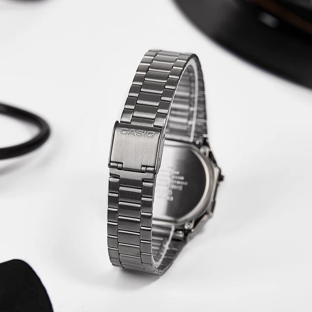 Чоловічий годинник Casio Retro Square A168WERB-2A - Фото 3 Чоловічий годинник Casio Retro Square A168WERB-2A - зображення 3