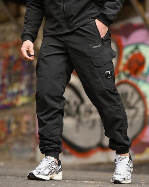 Спортивный костюм C.P. Company из ткани Micro Rip-Stop, карго-карманы, куртка на молнии Black XL - изображение 4