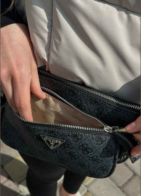 Женская сумка Guess 136 кросс-боди серая - изображение 4