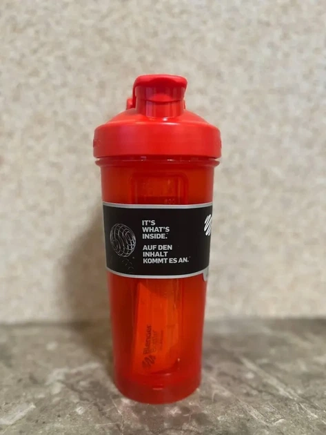 Шейкер спортивний BlenderBottle Classic Loop PRO 28oz/820ml Red (500482) (PP_Loop_Pro_28oz_Red) - Фото 3 Шейкер спортивний BlenderBottle Classic Loop PRO 28oz/820ml Red (500482) (PP_Loop_Pro_28oz_Red) - изображение 3