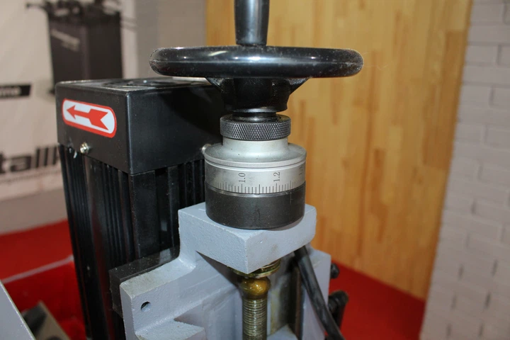 Станок для автоматической заточки плоских ножей Holzmann HMS 700 - изображение 7