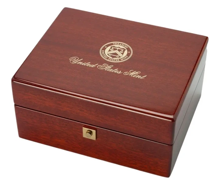 Колекційна золота монета "Double Eagle Ultra High Relief - Американський орел" 31,1 г 2009 рік - изображение 8