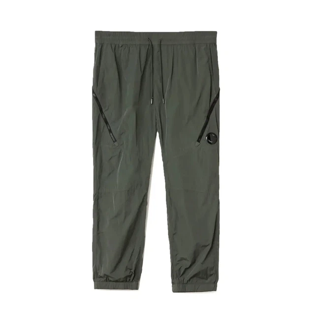 Спортивные карго-штаны C.P. Company (2XL) зеленого цвета. - Фото 4 Спортивные карго-штаны C.P. Company (2XL) зеленого цвета. - изображение 4