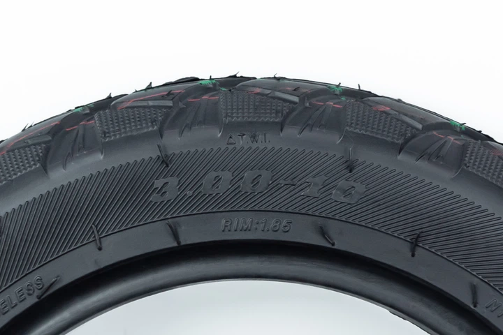 Шина 3,00-10 бескамерная, шипованная ZX904 - изображение 2