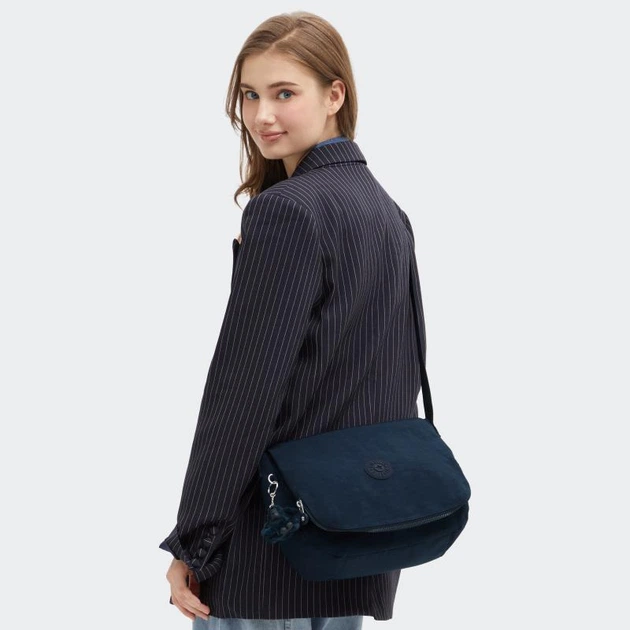 Сумка Kipling EARTHBEAT M Blue Bleu 2 (96V) - Фото 8 Сумка Kipling EARTHBEAT M Blue Bleu 2 (96V) - изображение 8