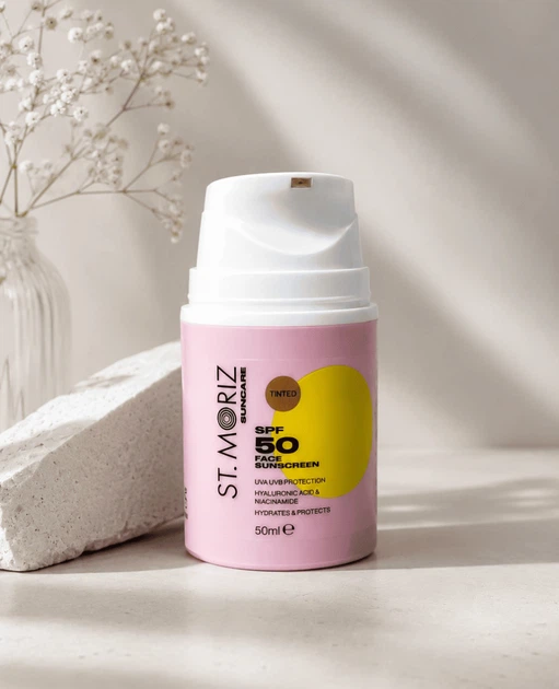 Тонирующий солнцезащитный крем St. Moriz Suncare SPF50 Tinded Face Sunscreen - Фото 2 Тонирующий солнцезащитный крем St. Moriz Suncare SPF50 Tinded Face Sunscreen - изображение 2