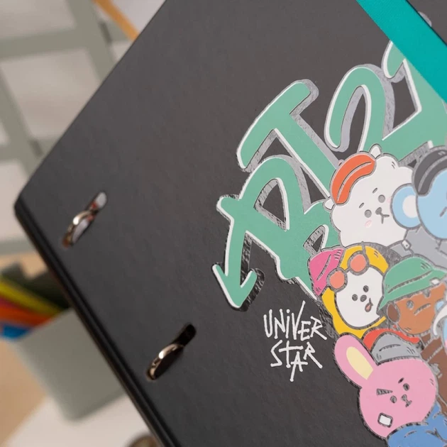 Сегрегатор A4 BT21 Street Mood 4 кільця з гумкою (CBK0104) - Фото 5 Сегрегатор A4 BT21 Street Mood 4 кільця з гумкою (CBK0104) - зображення 5