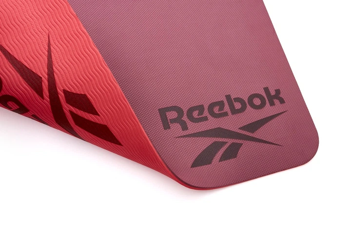 Двосторонній килимок для йоги Reebok червоний 176 х 61 х 0,6 см антиковзкий мат для тренувань фітнес килимок - зображення 5