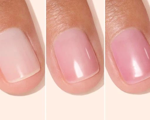 Лак для нігтів Active Glow Manucurist Grape – лікувальне кольорове покриття з олією мигдалю 15мл - Фото 2 Лак для нігтів Active Glow Manucurist Grape – лікувальне кольорове покриття з олією мигдалю 15мл - зображення 2