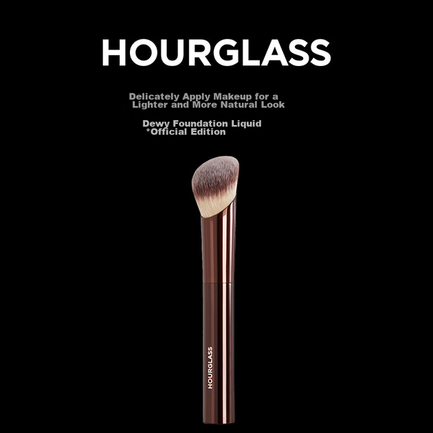 Кисть HOURGLASS для тонального крема скошенная синтетическая - изображение 7