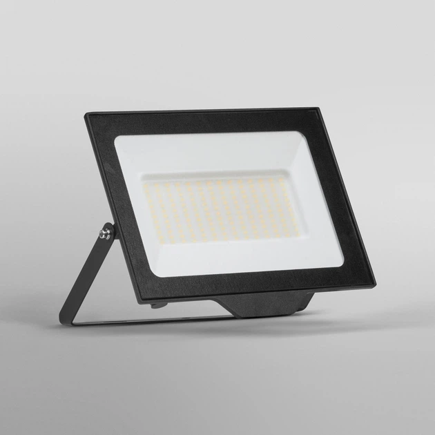 Світлодіодний прожектор OSRAM ESSENTIAL 200W 20000Lm 4000K (4099854429675) - Фото 3 Світлодіодний прожектор OSRAM ESSENTIAL 200W 20000Lm 4000K (4099854429675) - изображение 3