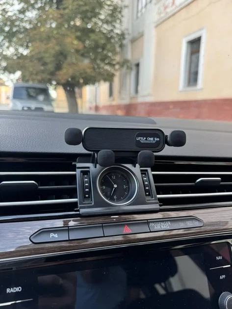 Комлект тримача для Volkswagen Passat B8 (основа під тримач B8 + тримач гравітаційний Little One). - Фото 5 Комлект тримача для Volkswagen Passat B8 (основа під тримач B8 + тримач гравітаційний Little One). - зображення 5