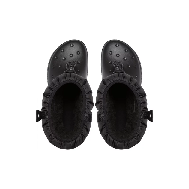 Дитячі крокси чоботи для хлопчика Crocs Classic Neo Puff Luxe Boot Black (33-34, чорний) - Фото 4 Дитячі крокси чоботи для хлопчика Crocs Classic Neo Puff Luxe Boot Black (33-34, чорний) - изображение 4