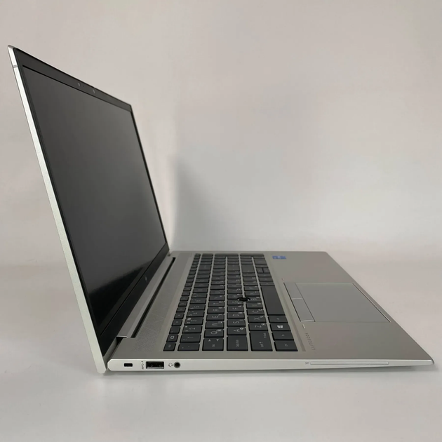 Ультрабук HP EliteBook 850 G8 / 15.6" (1920x1080) IPS / Intel Core i5-1135G7 (4 (8) ядра по 4.2 GHz) / 16 GB DDR4 / 256 GB SSD / Intel Iris Xe Graphics / WebCam / TouchID б/в + Подарунок Бездротова миша / USB - Фото 4 Ультрабук HP EliteBook 850 G8 / 15.6" (1920x1080) IPS / Intel Core i5-1135G7 (4 (8) ядра по 4.2 GHz) / 16 GB DDR4 / 256 GB SSD / Intel Iris Xe Graphics / WebCam / TouchID б/в + Подарунок Бездротова миша / USB - зображення 4