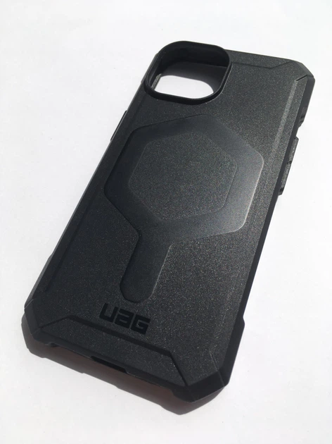Чохол протиударний UAG Essential Armor MagSafe (Original) для Iphone 15/14/13 Black 114288114040 - Фото 5 Чохол протиударний UAG Essential Armor MagSafe (Original) для Iphone 15/14/13 Black 114288114040 - зображення 5