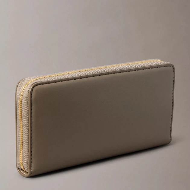 Кошелек женский из искусственной кожи для карточек Calvin Klein 4F1077G(Desert Taupe) Бежевый (198629902437) - Фото 2 Кошелек женский из искусственной кожи для карточек Calvin Klein 4F1077G(Desert Taupe) Бежевый (198629902437) - изображение 2
