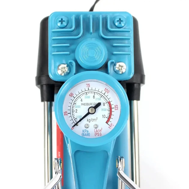 Автомобильный компрессор AD 636060 2-поршневой 12V с набором инструментов для ремонта шин в кейсе, зелёный - изображение 5