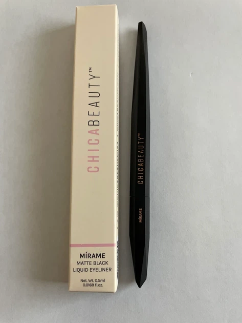 Рідка підводка для очей Chica Beauty Mirame Liquid Liner Black 0.5 мл - Фото 5 Рідка підводка для очей Chica Beauty Mirame Liquid Liner Black 0.5 мл - зображення 5
