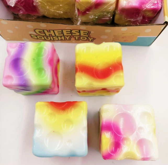 Сквіш антістрес Сир з ароматом Cheese куб різнокольоровий 7см 14073 - Фото 3 Сквіш антістрес Сир з ароматом Cheese куб різнокольоровий 7см 14073 - зображення 3