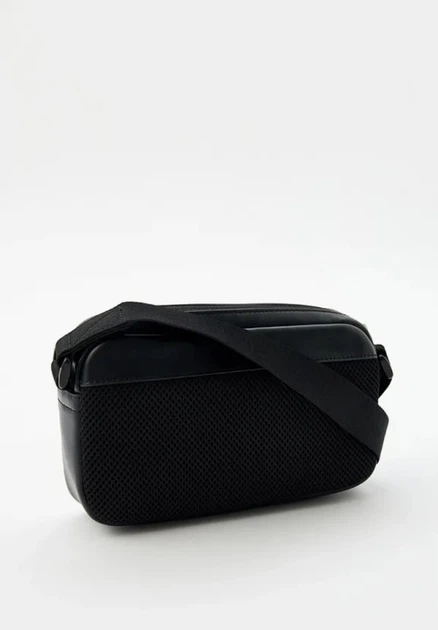 Сумка чоловіча (unisex) Calvin Klein camera bag крос-боді через плече чорна з тисненням - изображение 4