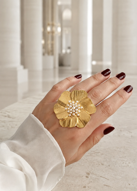 Каблучка квітка Fiore di Perla з перлинками золотиста di classe 7-10 - one size - золотистий - Фото 2 Каблучка квітка Fiore di Perla з перлинками золотиста di classe 7-10 - one size - золотистий - изображение 2