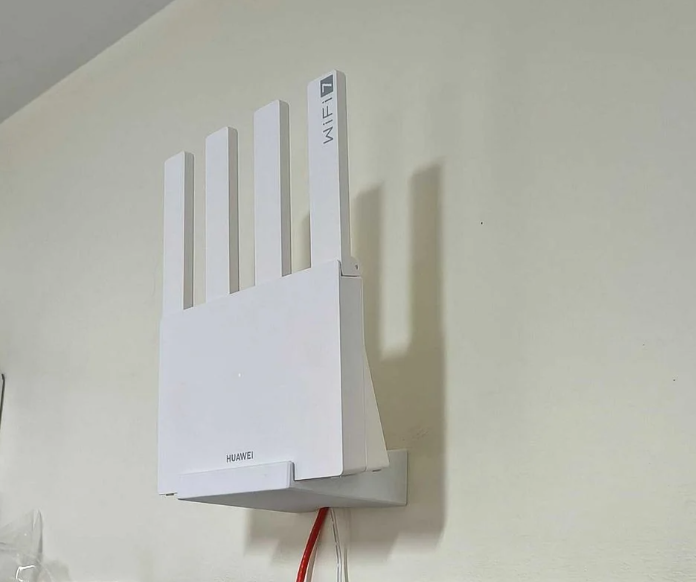 Простое настенное крепление для маршрутизатора Huawei 3BE BE3600 WiFi 7 - Фото 1 Простое настенное крепление для маршрутизатора Huawei 3BE BE3600 WiFi 7 - изображение 1