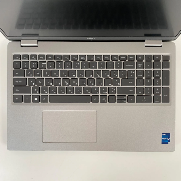 Ультрабук Dell Latitude 5530 / 15.6" (1920x1080) IPS / Intel Core i5-1245U (10 (12) ядер по 1.2 - 4.4 GHz) / 16 GB DDR4 / 512 GB SSD / Intel Iris Xe Graphics / HDMI / WebCam / TouchID б/у + Подарунок Беспроводная мышь / USB - Фото 3 Ультрабук Dell Latitude 5530 / 15.6" (1920x1080) IPS / Intel Core i5-1245U (10 (12) ядер по 1.2 - 4.4 GHz) / 16 GB DDR4 / 512 GB SSD / Intel Iris Xe Graphics / HDMI / WebCam / TouchID б/у + Подарунок Беспроводная мышь / USB - изображение 3