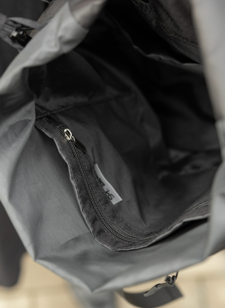 Городской водоотталкивающий городской рюкзак-ролтоп Sambag RollTop из ткани Черный - Фото 6 Городской водоотталкивающий городской рюкзак-ролтоп Sambag RollTop из ткани Черный - изображение 6