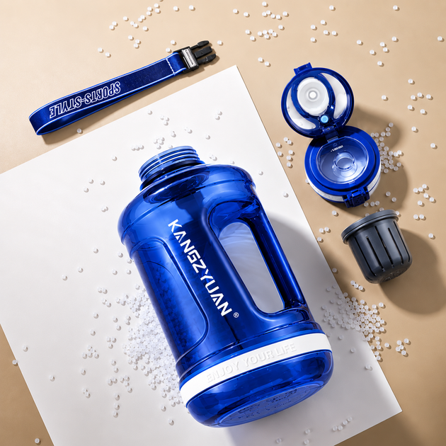 Еко-пляшка KANGZYUAN 2200 мл (2.2 л) — Синя Tritan BPA-free, ударостійка, спортивна з ручкою та ремінцем - Фото 5 Еко-пляшка KANGZYUAN 2200 мл (2.2 л) — Синя Tritan BPA-free, ударостійка, спортивна з ручкою та ремінцем - зображення 5