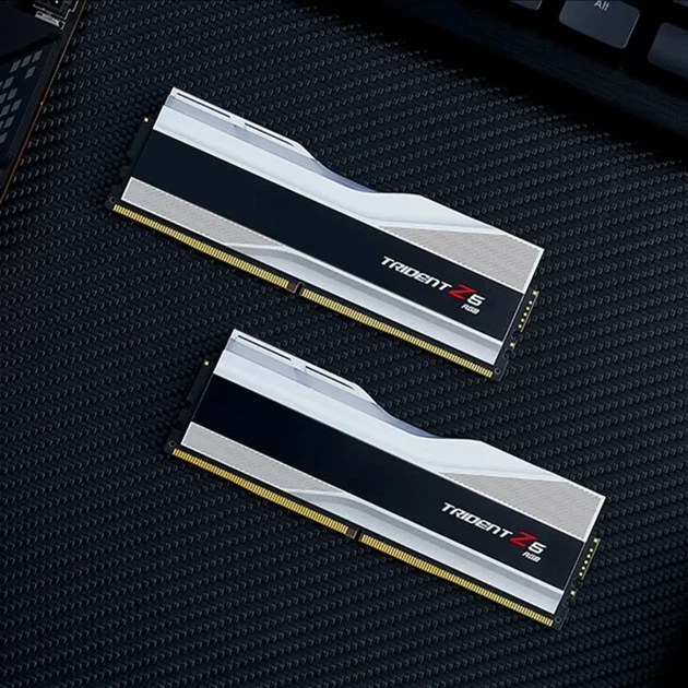 Модуль пам'яті для комп'ютера DDR5 64GB (2x32GB) 6400 MHz Trident Z5 RGB G.Skill (F5-6400J3239G32GX2 - зображення 6
