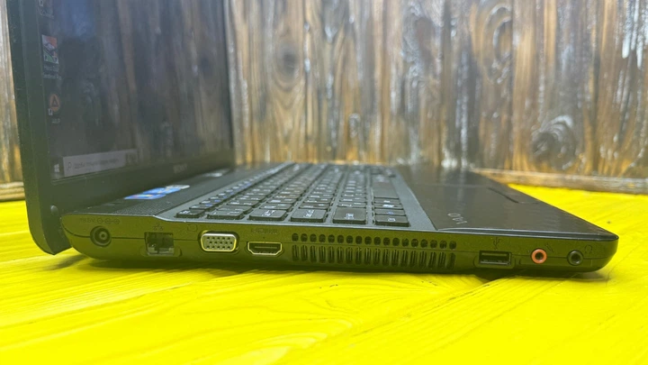 Ноутбук Sony Vaio VPC-EH (15.6" HD,Core i3-2310M,Intel HD 3000) (6390) Б/В - зображення 5