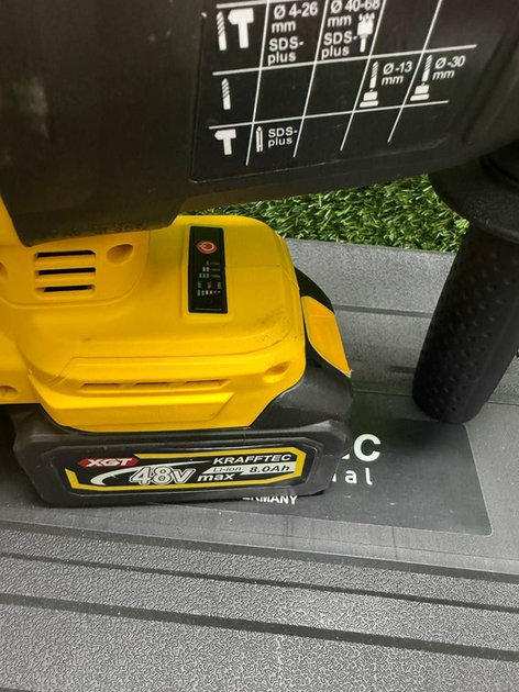 Перфоратор Krafftec Germany аккумуляторный ударный 48 В 8 А·час SDS Plus отбойник строительный 3–5 Дж три режима сверления долбления 4000 уд мин реверс регулировка скорости LED 2 батареи для бетона кирпича ремонта демонтажа кейс - изображение 11