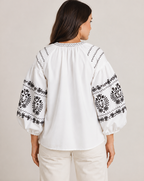 Женская блузка-вышиванка белая с вышивкой, 2XL (Q6155) - изображение 2