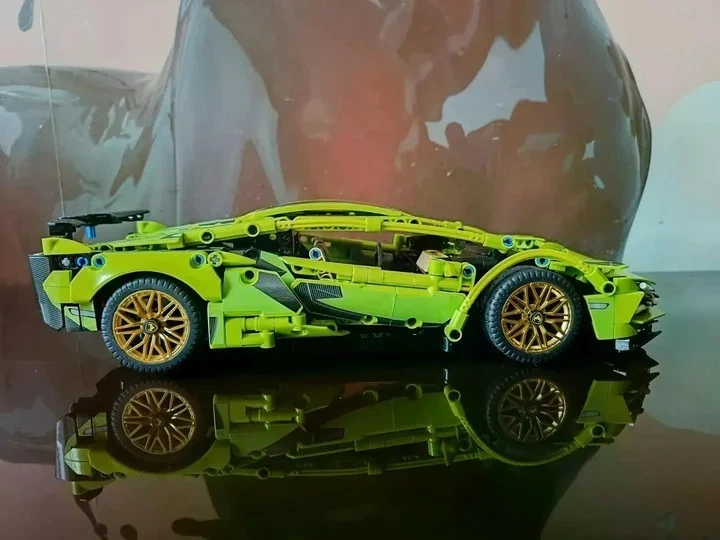 Конструктор Lamborghini Sian FKP 37 1280 деталей | Масштаб 1:14 - Фото 11 Конструктор Lamborghini Sian FKP 37 1280 деталей | Масштаб 1:14 - изображение 11