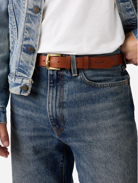 Ремінь чоловічий з натуральної шкіри Levi's 847482564 40 (121.5 см) Коричневий (1161653411) - Фото 2 Ремінь чоловічий з натуральної шкіри Levi's 847482564 40 (121.5 см) Коричневий (1161653411) - зображення 2