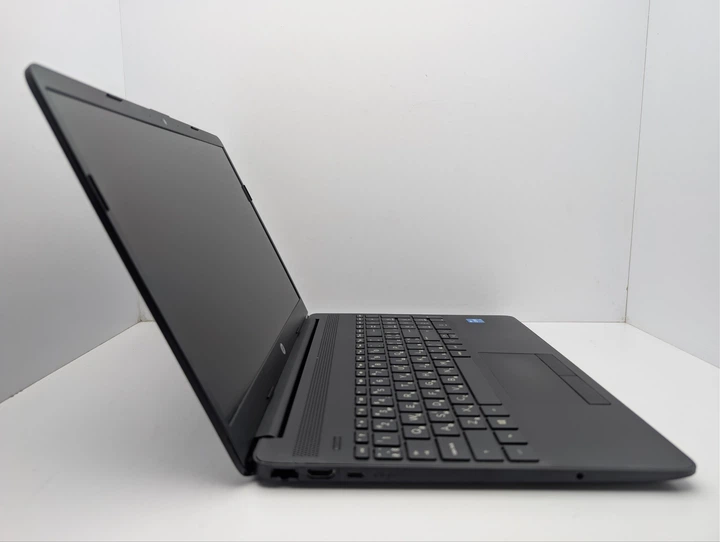 Ноутбук HP Laptop 15 /Intel Core i3-1115G4/8GB-DDR3/256gb-SSD/Intel UHD Graphics Gen 11 /15.6" FHD IPS Б/В - Фото 3 Ноутбук HP Laptop 15 /Intel Core i3-1115G4/8GB-DDR3/256gb-SSD/Intel UHD Graphics Gen 11 /15.6" FHD IPS Б/В - изображение 3