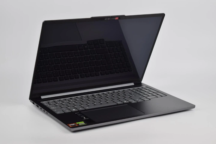 Ультрабук Lenovo IdeaPad Pro 5 16AKP10 Ryzen AI 7 350 / 32GB / 1TB / RTX 5050 / 16" 2.8K OLED 120Hz Ноутбук (с1352) - Уцінка - Фото 5 Ультрабук Lenovo IdeaPad Pro 5 16AKP10 Ryzen AI 7 350 / 32GB / 1TB / RTX 5050 / 16" 2.8K OLED 120Hz Ноутбук (с1352) - Уцінка - зображення 5