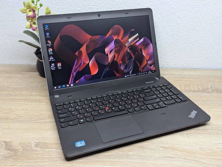 Ноутбук Lenovo Think Pad E530: 15.6, Intel Core i5-3230M, 8 GB DDR3, Intel HD Graphics,SSD 128Gb - Б/У - Фото 1 Ноутбук Lenovo Think Pad E530: 15.6, Intel Core i5-3230M, 8 GB DDR3, Intel HD Graphics,SSD 128Gb - Б/У - изображение 1