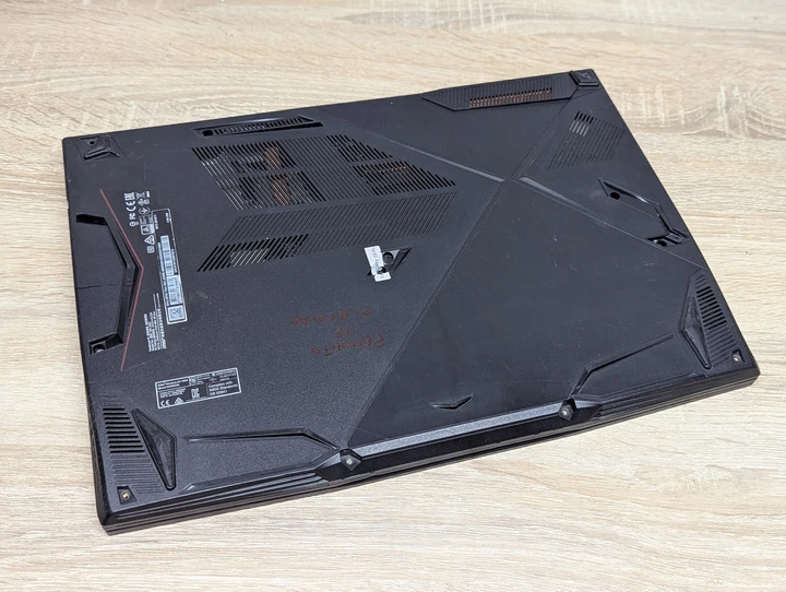 Ноутбук MSI MS-16R3 под разбор - Б/У - Фото 7 Ноутбук MSI MS-16R3 под разбор - Б/У - изображение 7