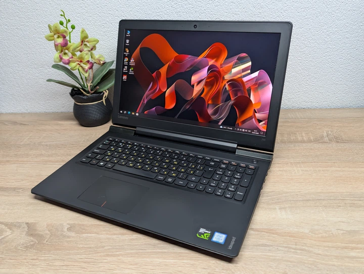 Ноутбук Lenovo IdeaPad 700-15ISK:15.6 Full HD,Intel Core i5-6300HQ,16 GB DDR4,GeForce GTX 950M 4Gb,SSD 256Gb - Б/У - Фото 3 Ноутбук Lenovo IdeaPad 700-15ISK:15.6 Full HD,Intel Core i5-6300HQ,16 GB DDR4,GeForce GTX 950M 4Gb,SSD 256Gb - Б/У - изображение 3