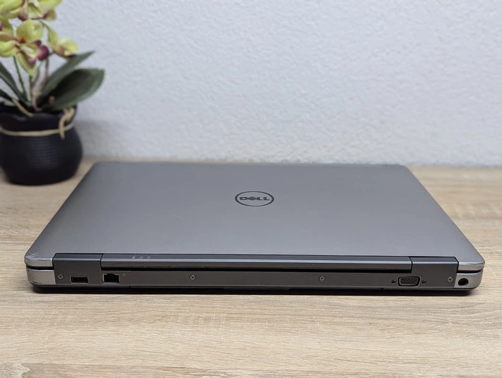 Ноутбук Dell Latitude E6540;15.6 Full HD,Intel Core i5-4310M,8 GB DDR3,Intel HD Graphics,SSD 256Gb - Б/У - Фото 8 Ноутбук Dell Latitude E6540;15.6 Full HD,Intel Core i5-4310M,8 GB DDR3,Intel HD Graphics,SSD 256Gb - Б/У - изображение 8