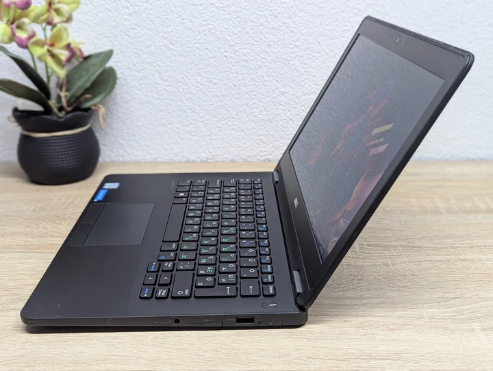 Ноутбук Dell Latitude E7270: 12, Intel Core i5-6300U,8 GB DDR4, Intel HD Graphics, SSD 256Gb - Б/У - Фото 6 Ноутбук Dell Latitude E7270: 12, Intel Core i5-6300U,8 GB DDR4, Intel HD Graphics, SSD 256Gb - Б/У - изображение 6