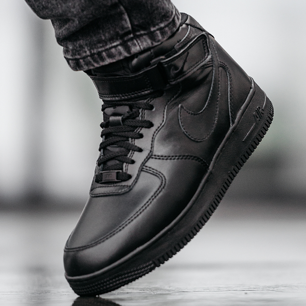 Кроссовки зимние мужские и женские Ni Air Force 1 black с мехом / Най аир Форс 1 черные на меху 43 - Фото 1 Кроссовки зимние мужские и женские Ni Air Force 1 black с мехом / Най аир Форс 1 черные на меху 43 - изображение 1