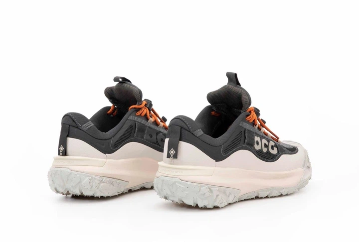 Кросівки чоловічі Ni ACG Mountain Fly 2 Low Dark Smoke Grey / Най АСГ Маунтін Гор-Текс низькі сірі 41 - Фото 8 Кросівки чоловічі Ni ACG Mountain Fly 2 Low Dark Smoke Grey / Най АСГ Маунтін Гор-Текс низькі сірі 41 - зображення 8