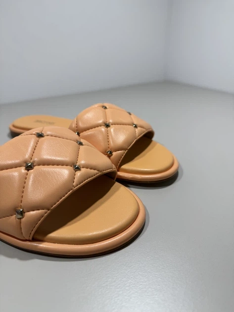 Жіночі шкіряні шльопанці Michael Kors зручні кежуал помаранчеві Розмір 35.5 - 22.5 см - Фото 3 Жіночі шкіряні шльопанці Michael Kors зручні кежуал помаранчеві Розмір 35.5 - 22.5 см - изображение 3