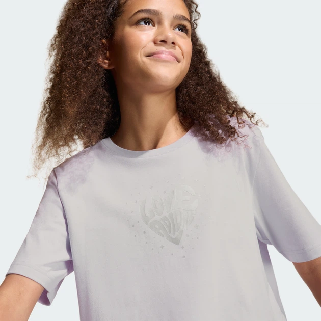 Дитяча футболка EVERYDAY GLAM CROPPED GRAPHIC JUNIOR adidas KA2971 (140) фіолетовий (4068814078994) - Фото 5 Дитяча футболка EVERYDAY GLAM CROPPED GRAPHIC JUNIOR adidas KA2971 (140) фіолетовий (4068814078994) - зображення 5